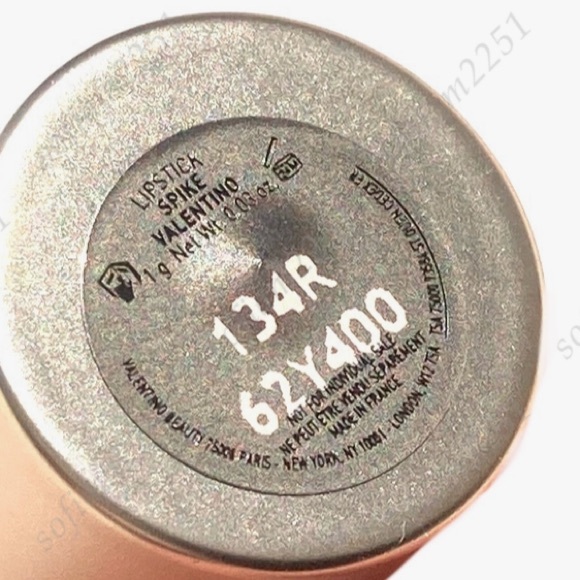 💖NEW!💖 Valentino Spike Valentino Buttery Matte Lipstick BNIB! - Picture 9 of 14